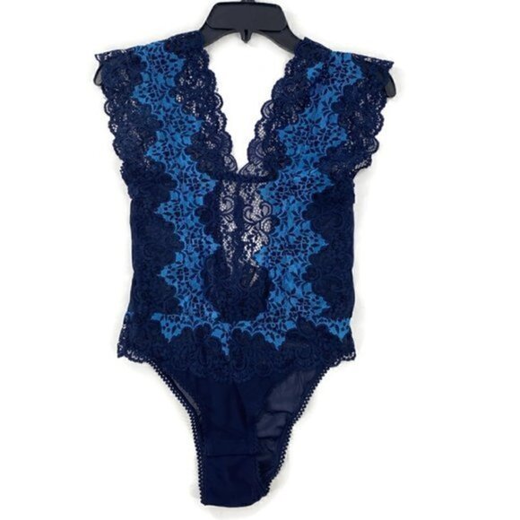 iCollection-Lingerie-Lace-Teddy-Small - Picture 3 of 5